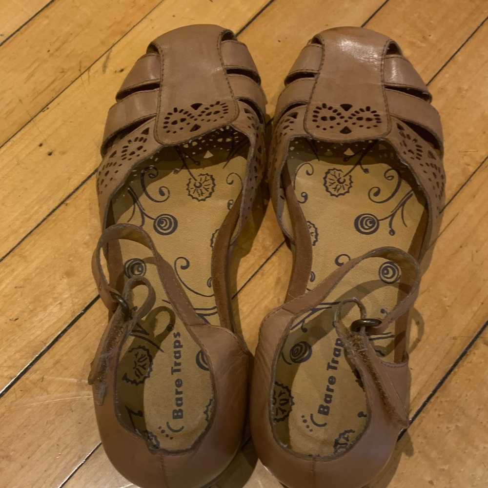 Bare Traps leather Sandals